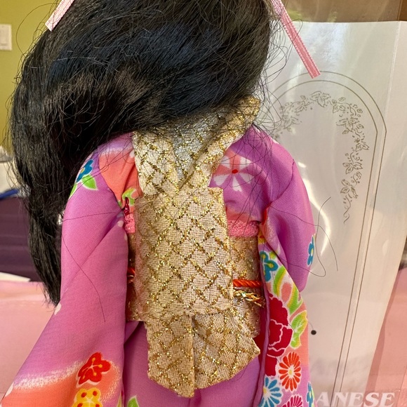 Barbie Dolls of the World Collection-Japanese Barbie - Picture 5 of 5